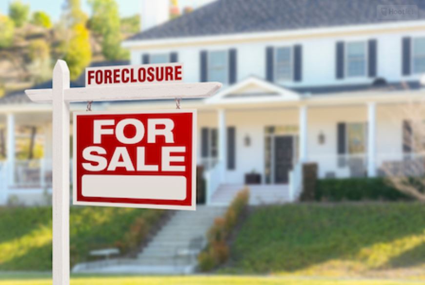 Is Buying a House in Foreclosure a Good Idea?